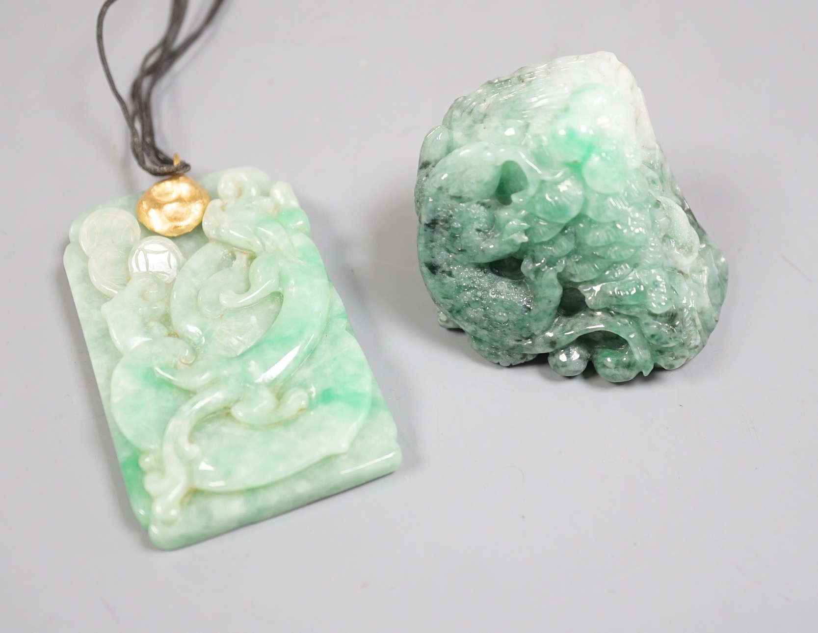 Two Chinese jadeite carvings, 6.7cm